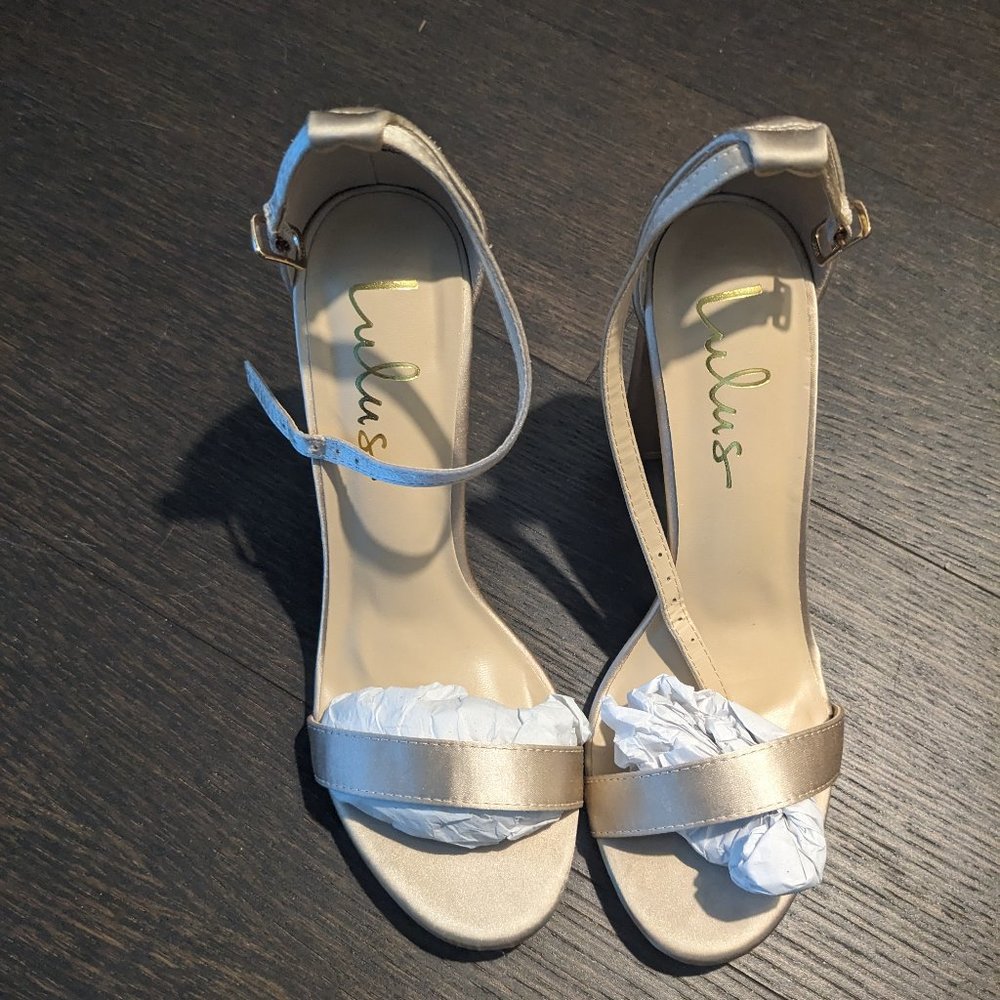 Lulu's Block Heel